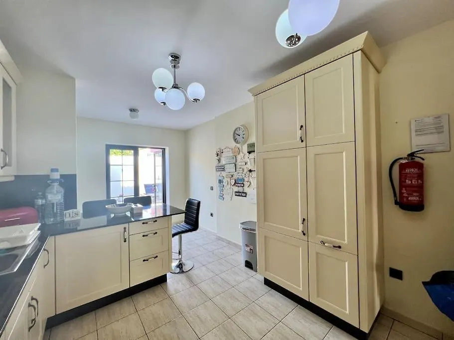 Villa Beautiful 3-Bedroom House In Sonnenland San Bartolome de Tirajana