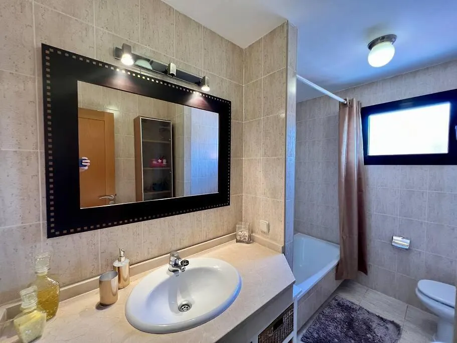 Villa Beautiful 3-Bedroom House In Sonnenland San Bartolome de Tirajana