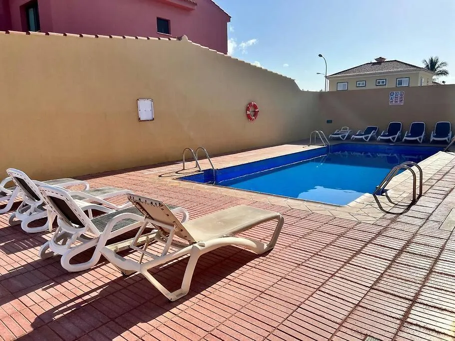Villa Beautiful 3-Bedroom House In Sonnenland San Bartolome de Tirajana